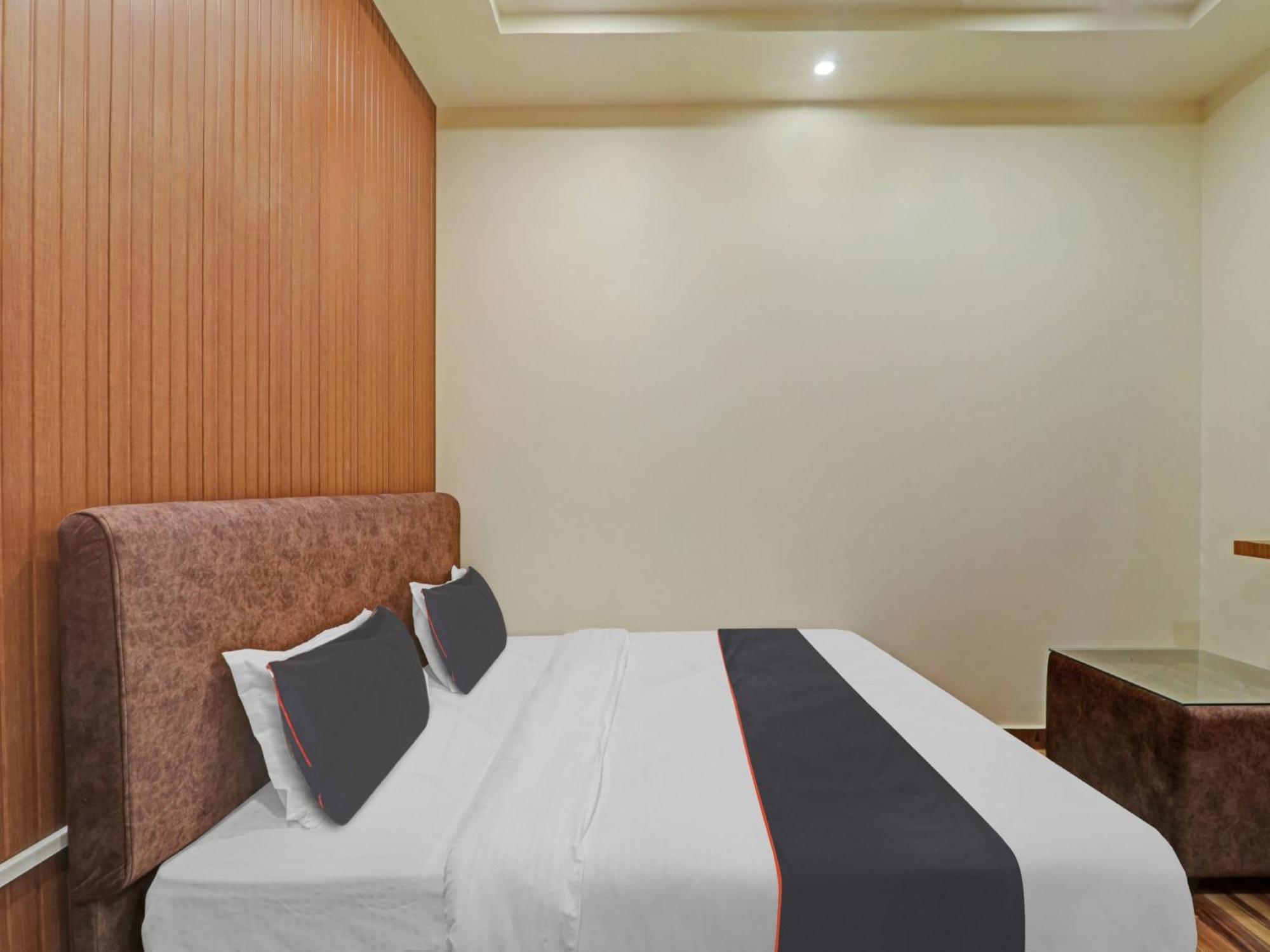 Hotel O The Ashiyana Inn Lucknow Buitenkant foto