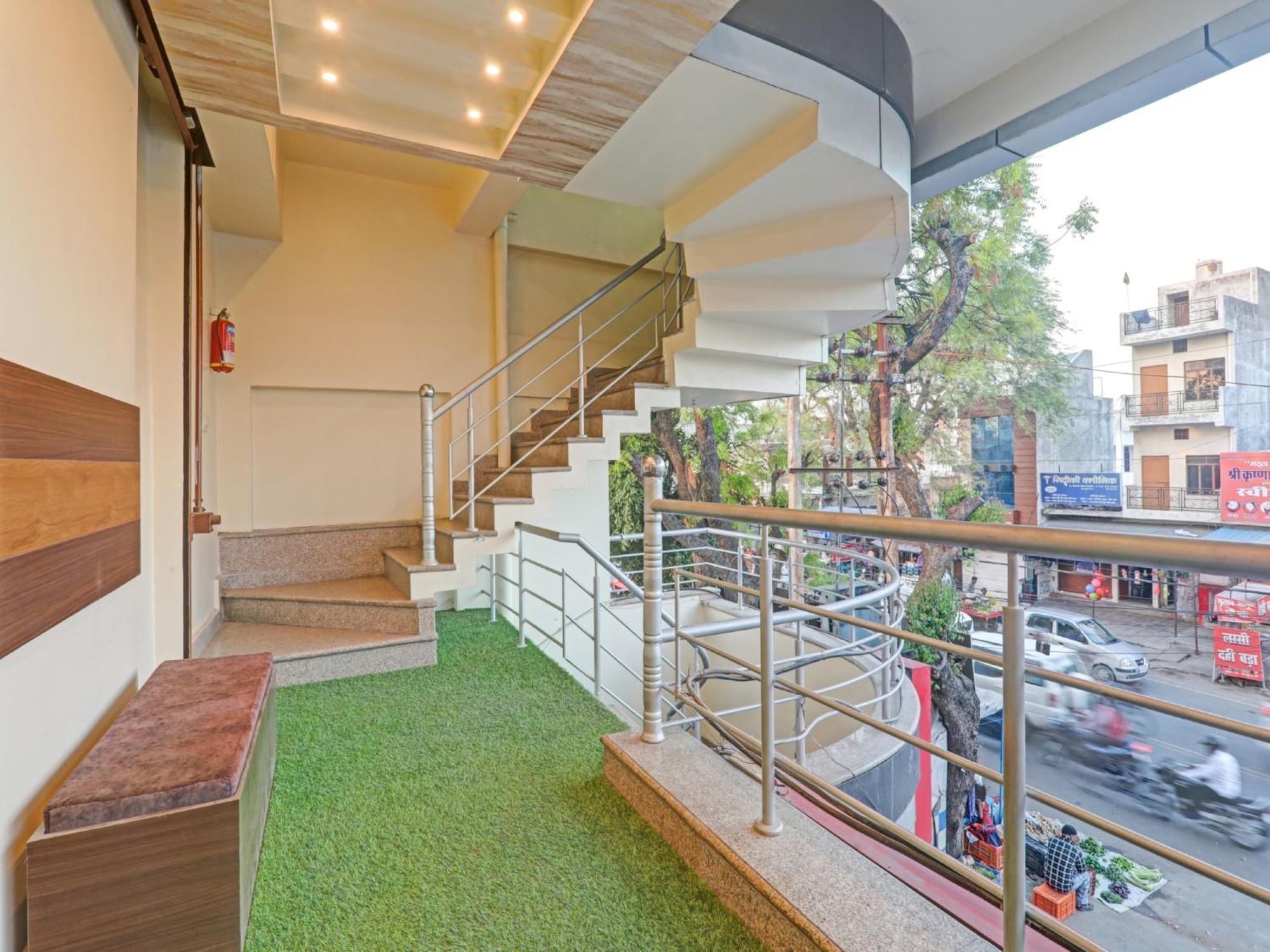Hotel O The Ashiyana Inn Lucknow Buitenkant foto